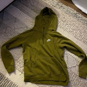 Womens Nike hoodie size M.  Brand new without tags